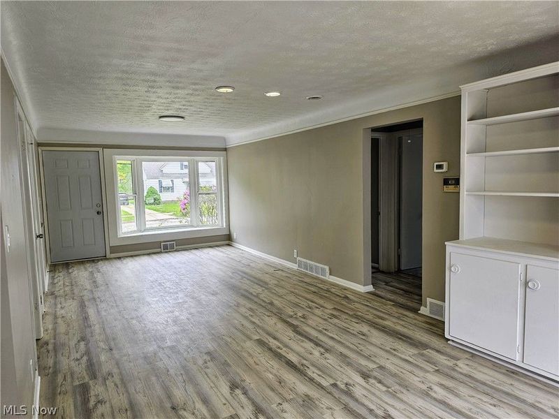 13508 Oakview Boulevard, Garfield Heights, OH 44125 Photo 5