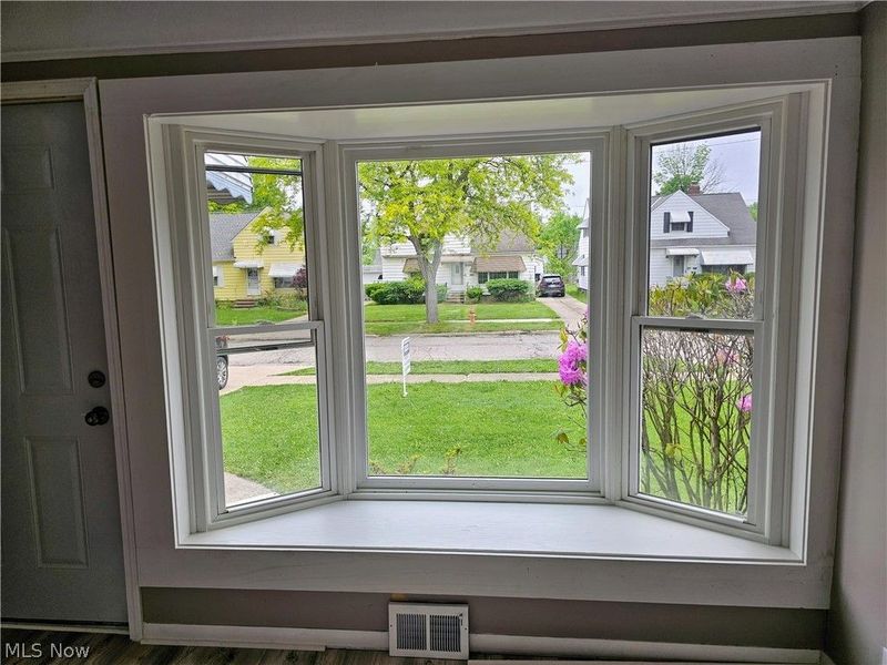 13508 Oakview Boulevard, Garfield Heights, OH 44125 Photo 6