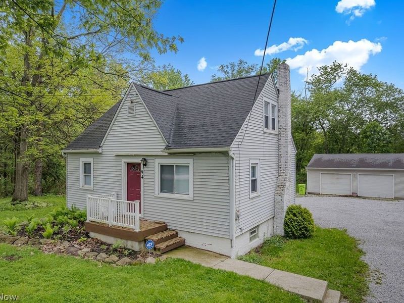 94 Southeast Avenue, Tallmadge, OH 44278 Photo 2