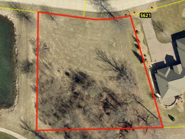 Lot 20 Oak Hills Drive, Burlington, IA 52601