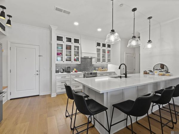 7707 Bluebonnet Blvd, Unit #214, Baton Rouge, LA 70810