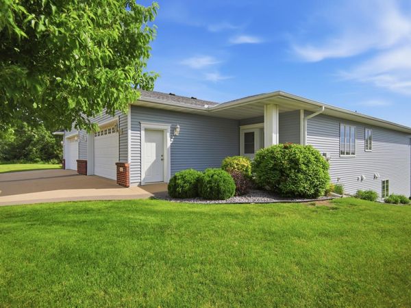 414 4th Avenue SE, Lonsdale, MN 55046