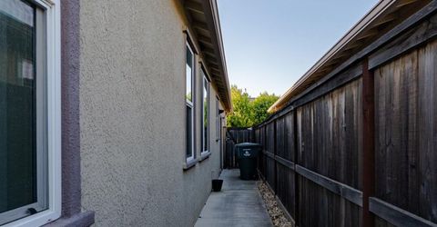 3965 Deergrass Cir, Rocklin, CA 95677 Photo