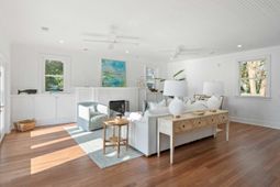 2218 Myrtle Avenue photo 4
