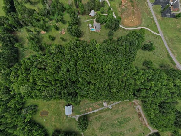 2701 Midland Rd , Shelbyville, TN 37160
