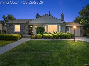 2546 DORCHESTER Road, Birmingham, MI 48009