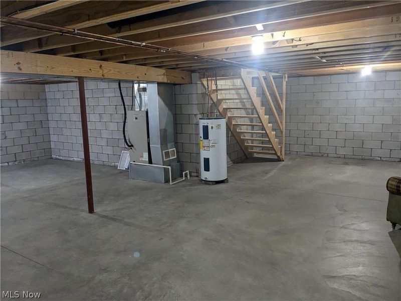 186 9th Street SW, Unit D, Strasburg, OH 44680 Photo 7