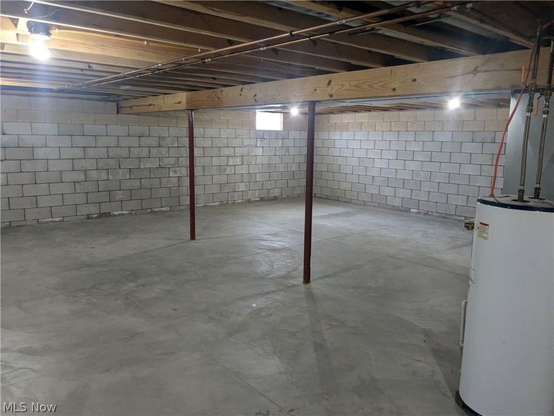 186 9th Street SW, Unit D, Strasburg, OH 44680 Photo 8