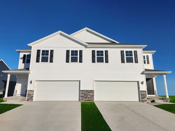 728 Magnolia Way , Tiffin, IA 52340