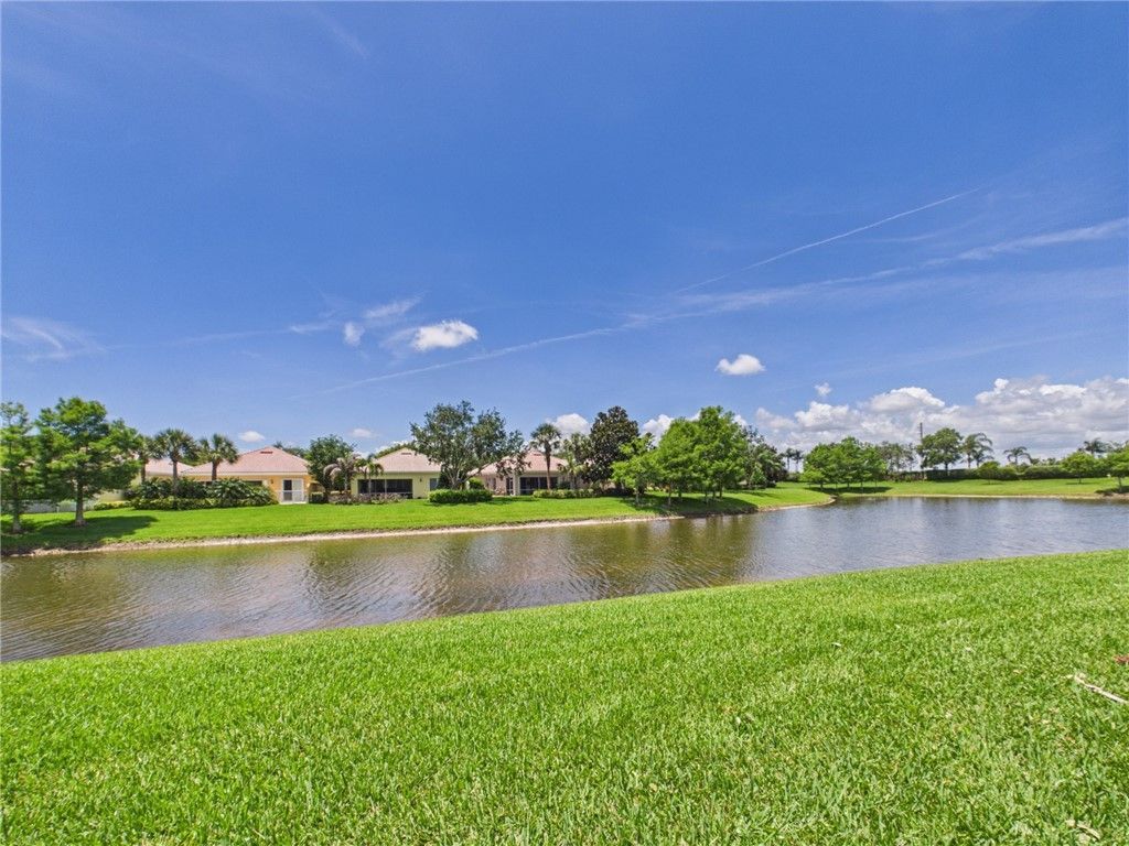 5425 Barbados Square, Vero Beach, FL 32967 Photo