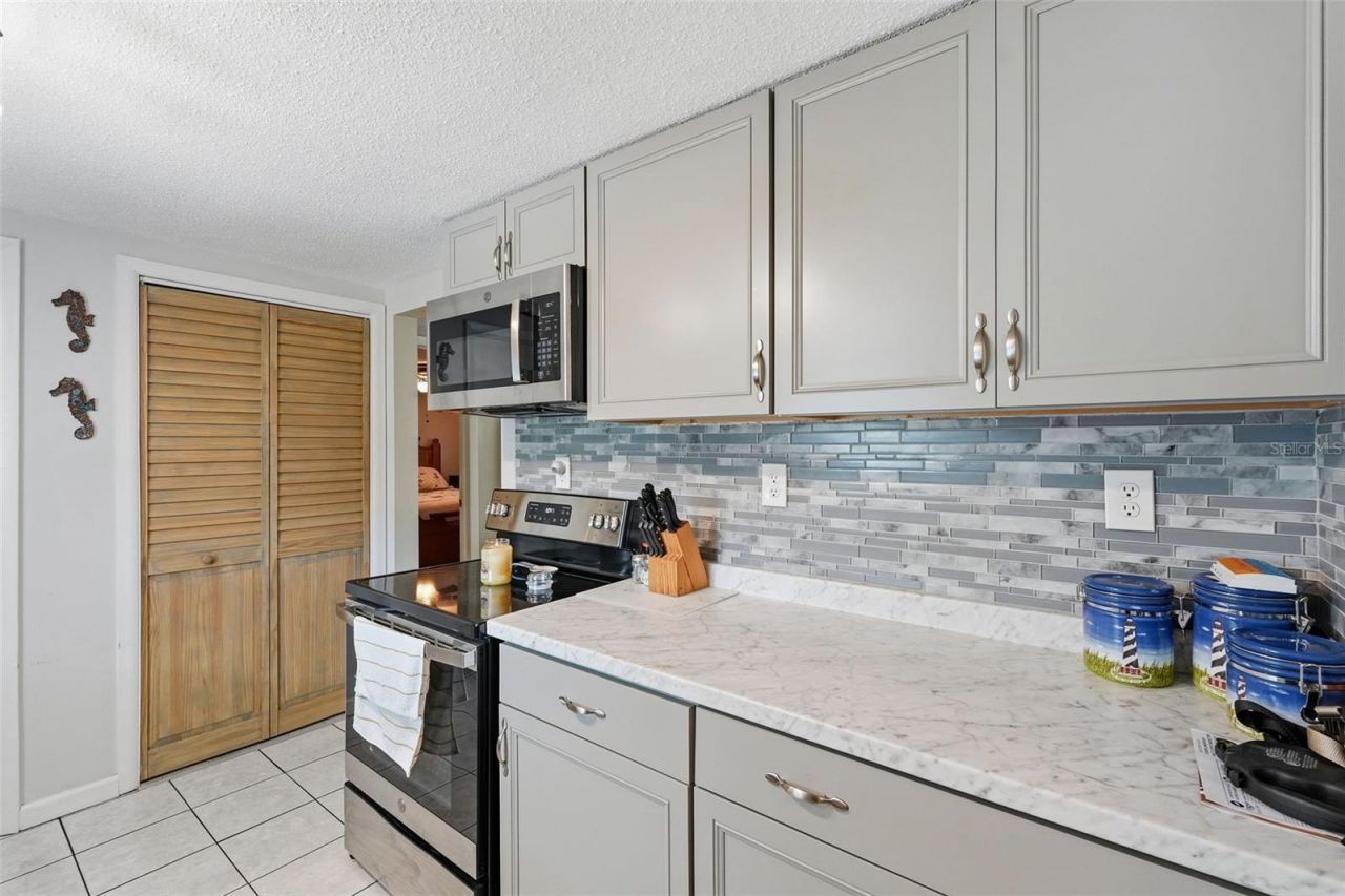 10339 Amadeus Drive , Port Richey, FL 34668 Photo