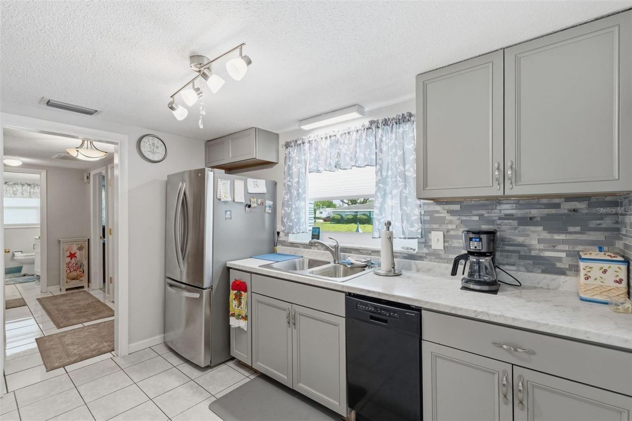 10339 Amadeus Drive , Port Richey, FL 34668 Photo