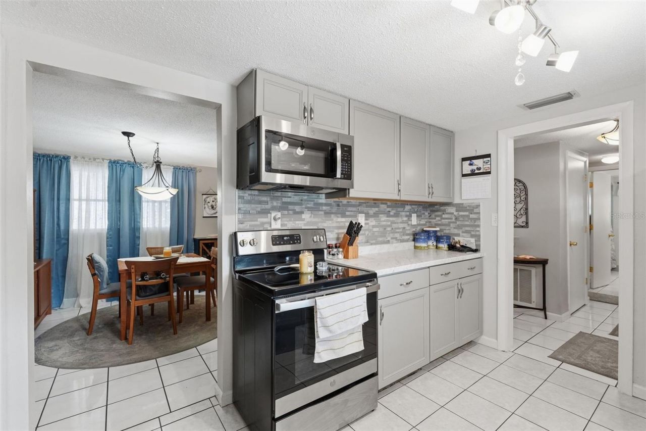 10339 Amadeus Drive , Port Richey, FL 34668 Photo