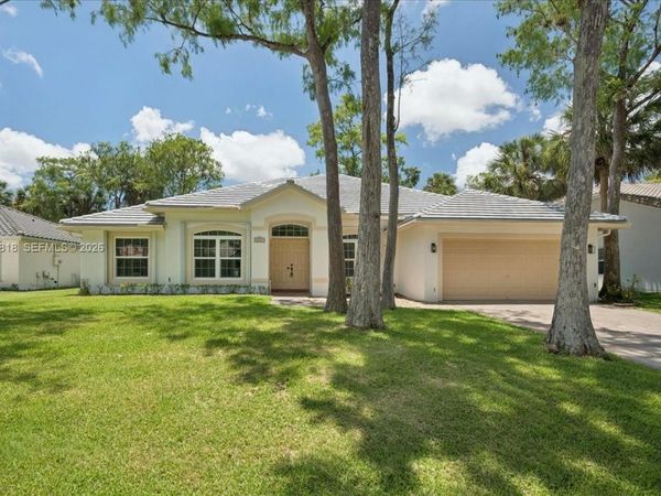 6508 NW 54th Ct , Lauderhill, FL 33319