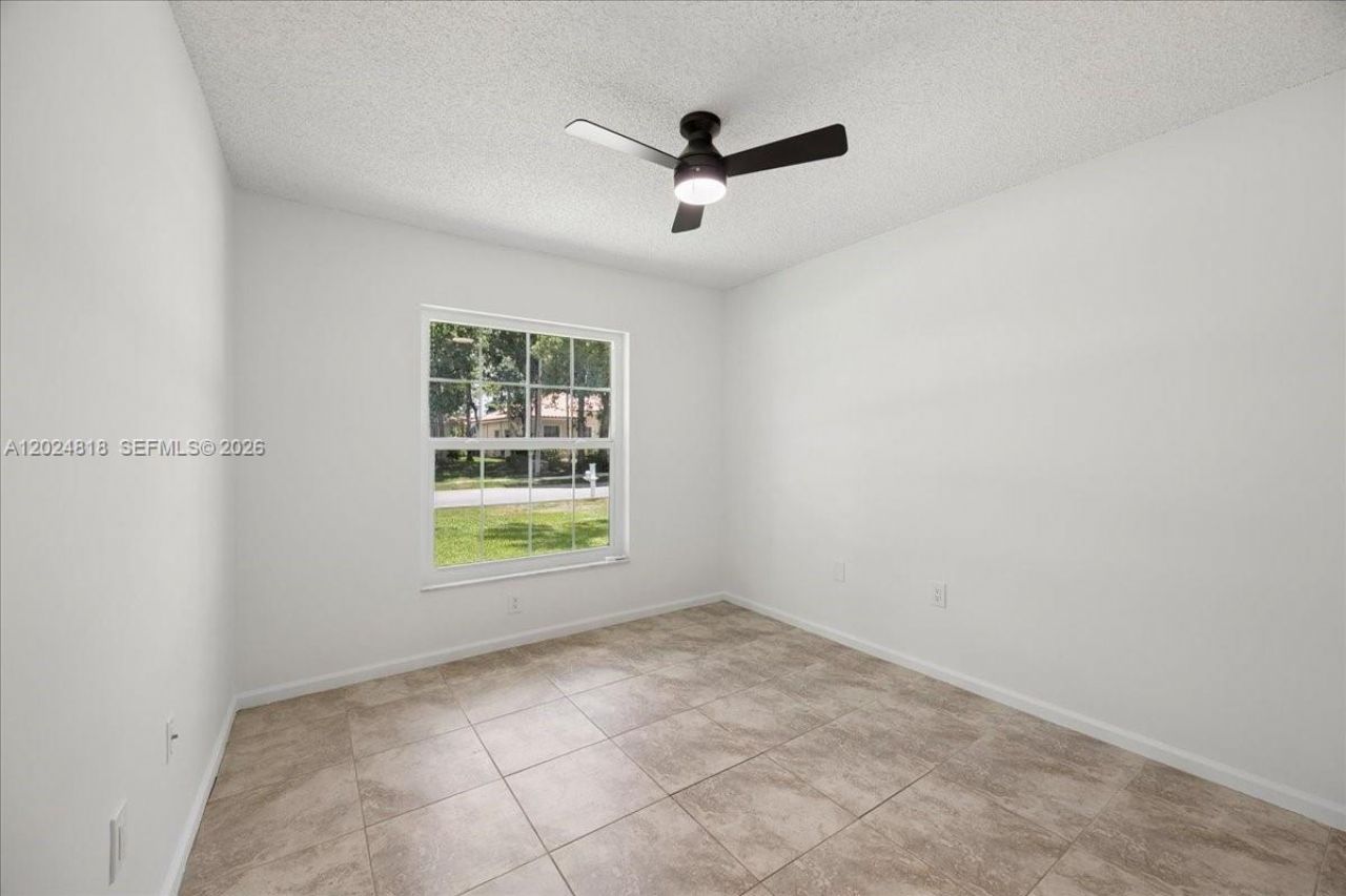 6508 NW 54th Ct, Lauderhill, FL 33319 Photo