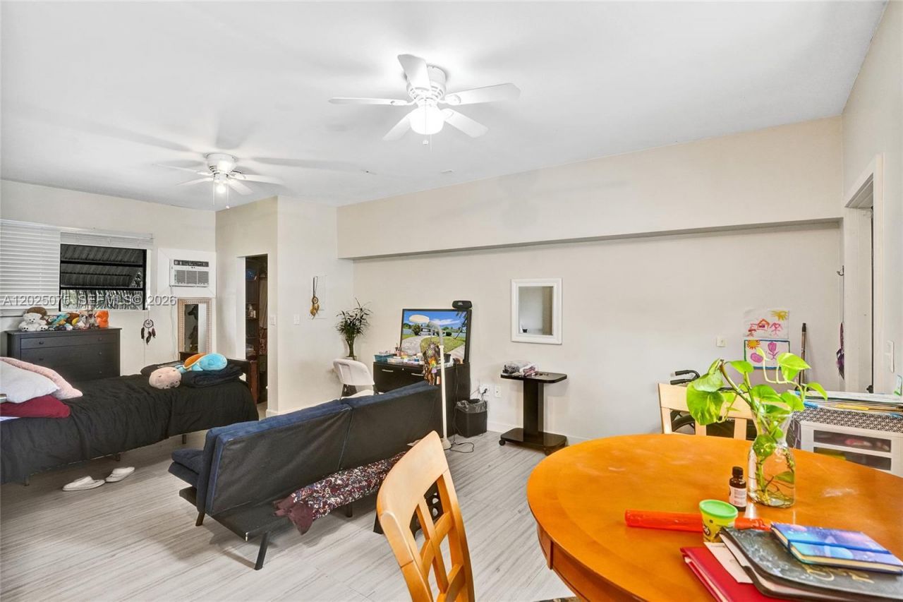 9910 Bahama Dr, Cutler Bay, FL 33189 Photo