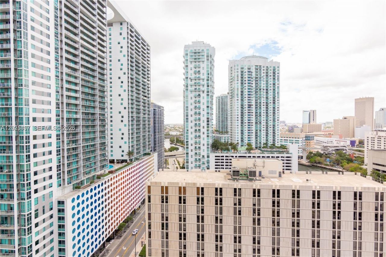 485 Brickell Ave , Unit 2006, Miami, FL 33131 Photo