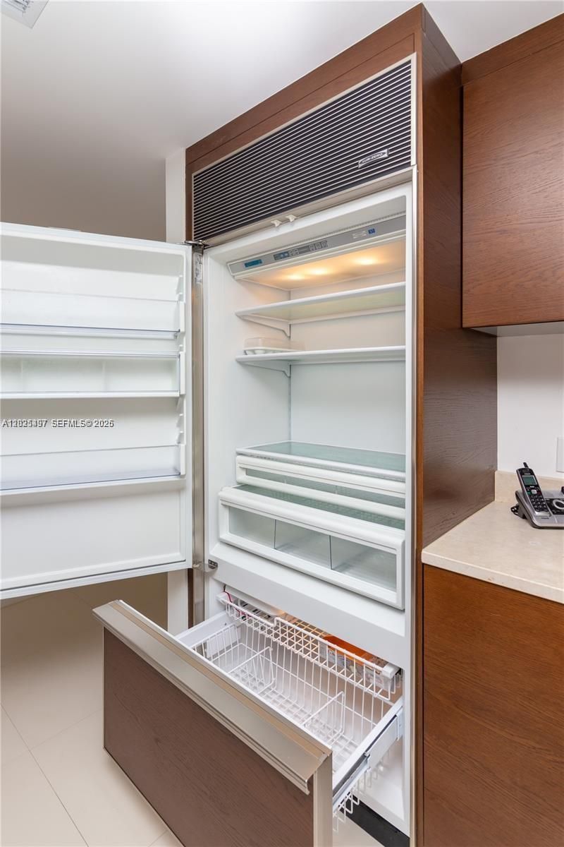 485 Brickell Ave , Unit 2006, Miami, FL 33131 Photo