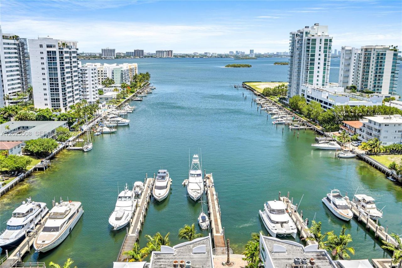 7900 Harbor Island Dr , Unit PH14, North Bay Village, FL 33141 Photo