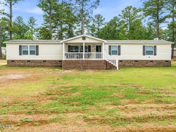 20941 Iris Drive, Wagram, NC 28396