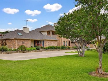 6220 Sea Meadow Drive, Fort Worth, TX 76132