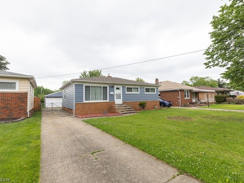9326 Ackley Road, Parma Heights, OH 44130 Photo 2