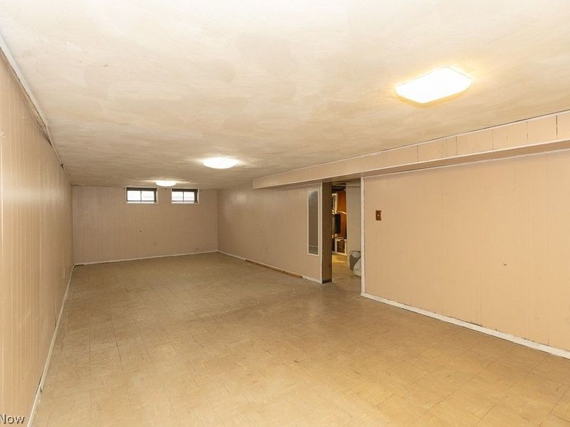 9326 Ackley Road, Parma Heights, OH 44130 Photo 28