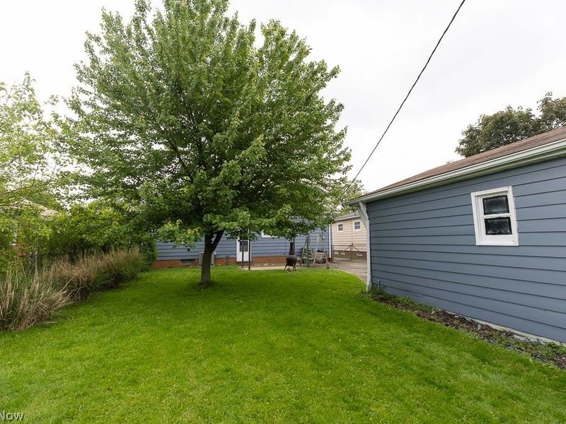 9326 Ackley Road, Parma Heights, OH 44130 Photo 42