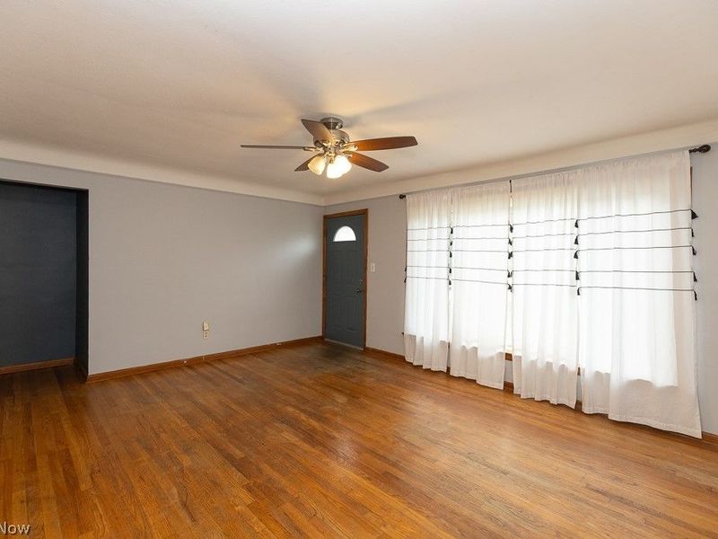 9326 Ackley Road, Parma Heights, OH 44130 Photo 6