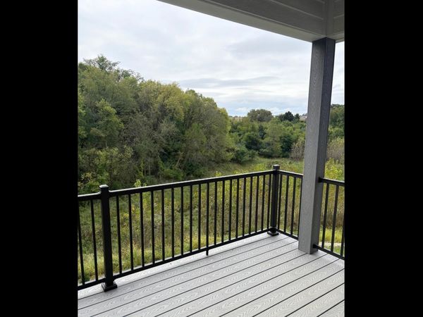 1374 Cedar Trail Drive, Dubuque, IA 52003