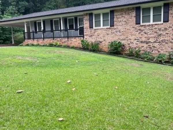 5041 Fitts Drive , Roswell, GA 30075