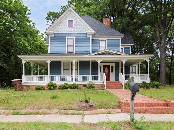 613 Douglas Street , Greensboro, NC 27406