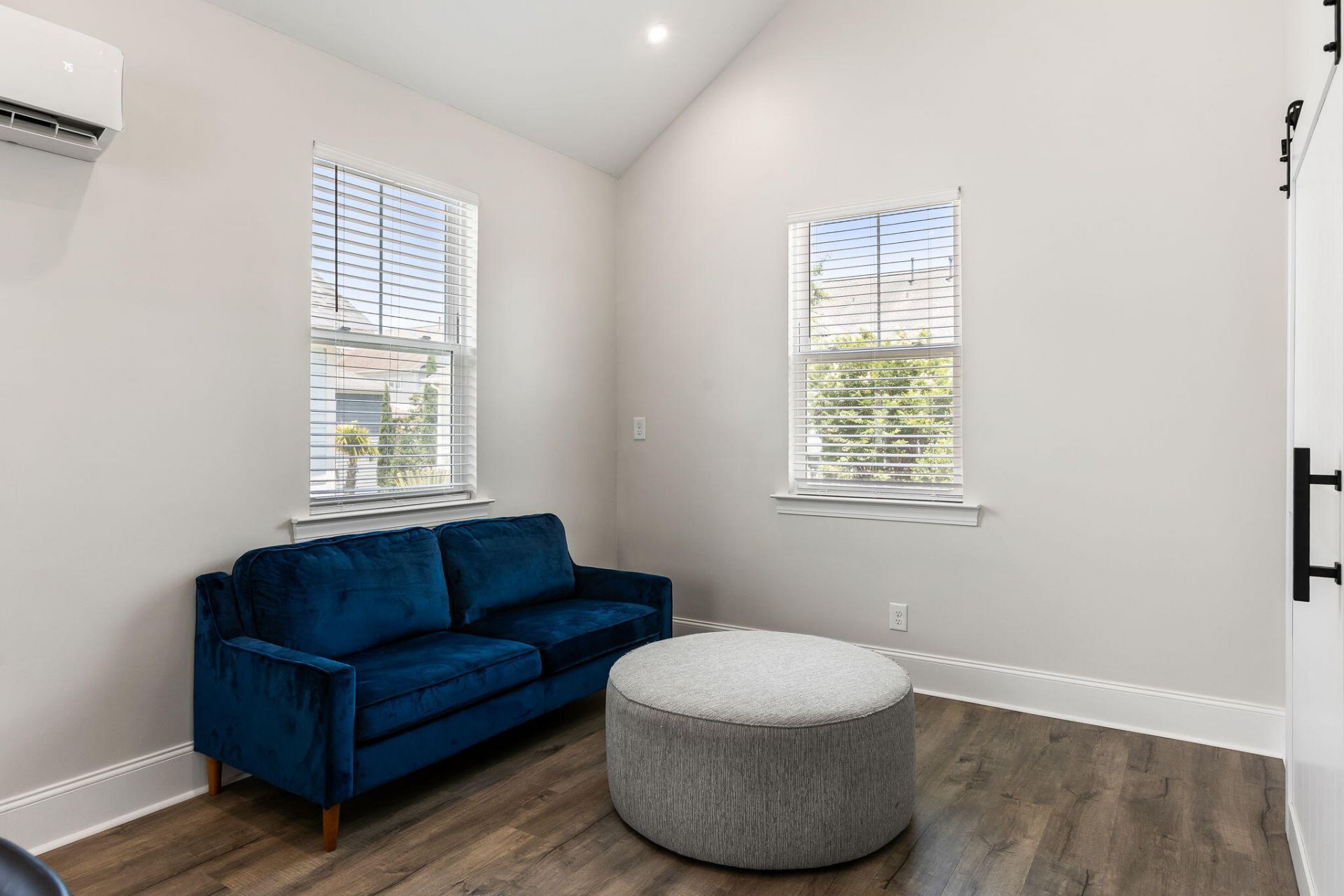 2532 Josiah Street Photo 36
