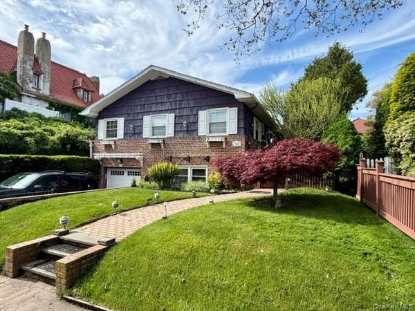 159 W Olive Street , Long Beach, NY 11561