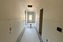 2033 Meadowood Ln. photo 4