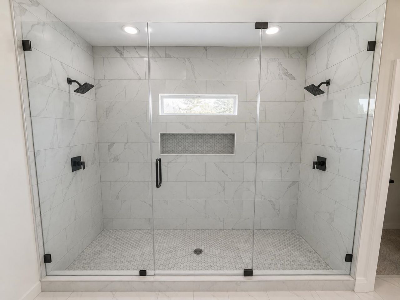 2033 Meadowood Ln. Photo 4