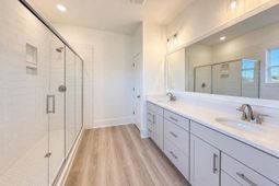 2033 Meadowood Ln. photo 4