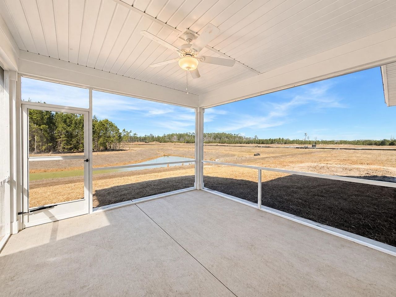 2033 Meadowood Ln. Photo 9