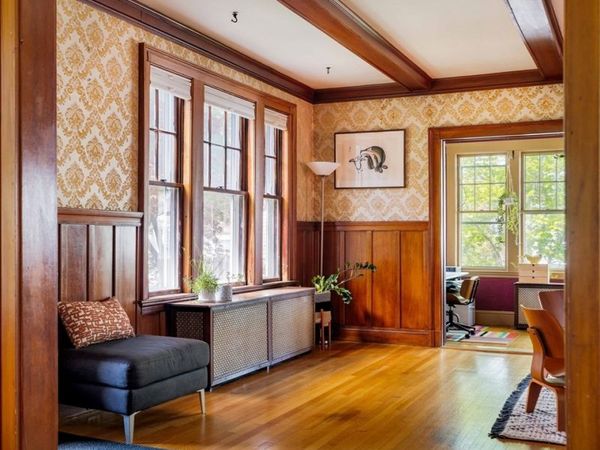 18 Southbourne Rd, Boston, MA 02130