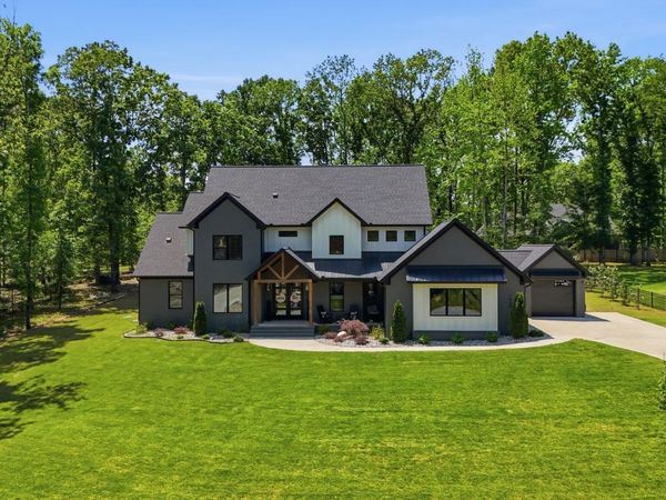 7049 HANNAH Lane, Benton, AR 72019