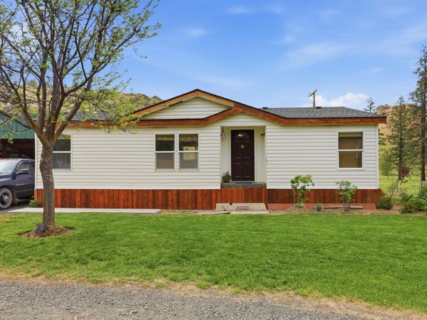 36499 N Teel Hill Rd, Davenport, WA 99122