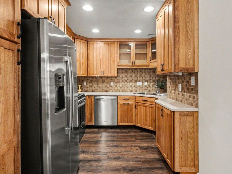 3671 Carnforth Drive, Columbus, OH 43221 Photo 7