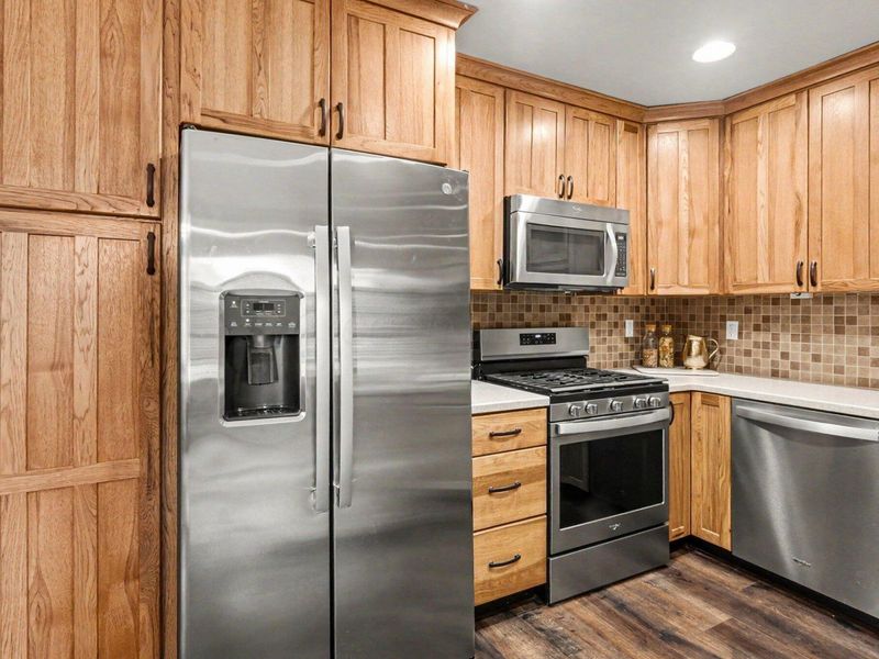 3671 Carnforth Drive, Columbus, OH 43221 Photo 8