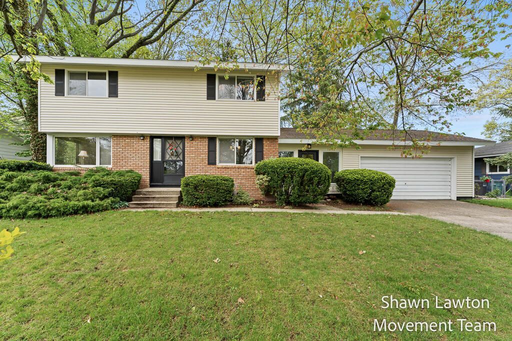 1833 Bonneville Drive, Muskegon, MI 49441 Main Photo