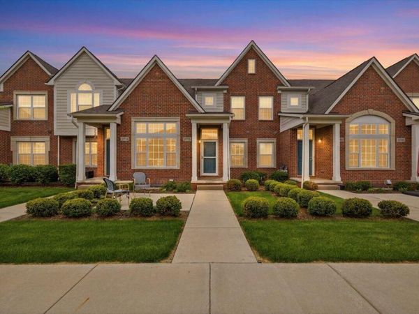 45766 Aragon Lane, Unit 85, Canton, MI 48187