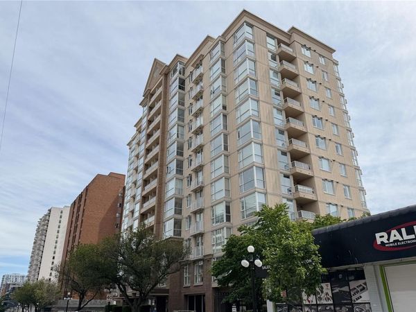 835 View St, Unit #703, Victoria, BC V8W 3W8