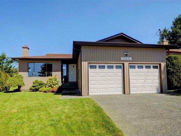 10411 Finch Pl , Sidney, BC V8L 4P7