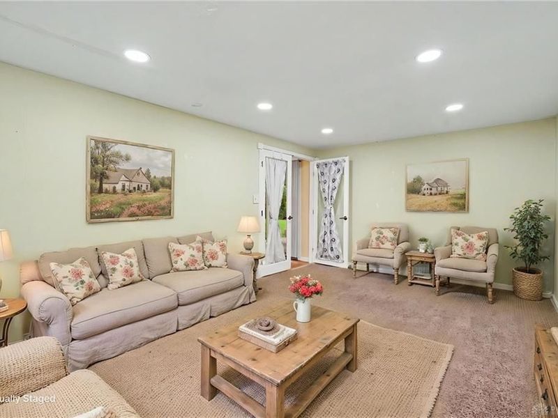 7090 Claybeck Drive, Huber Heights, OH 45424 Photo 24
