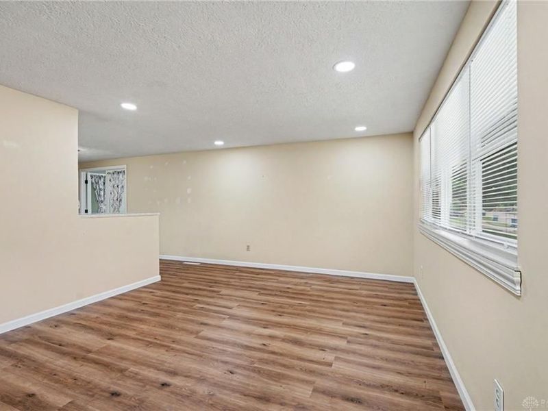 7090 Claybeck Drive, Huber Heights, OH 45424 Photo 6