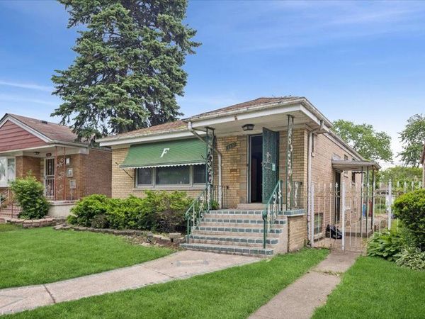 12651 S Harvard Avenue , Chicago, IL 60628